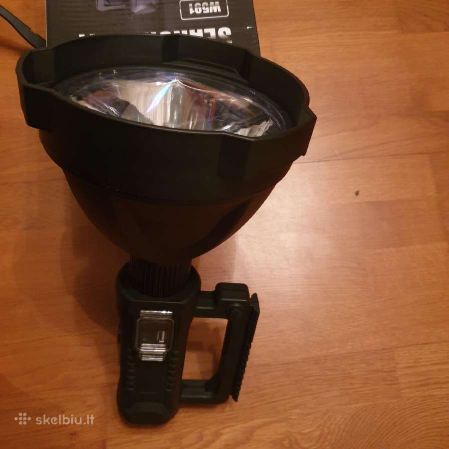 prozektorius-w59-xp70-2-galingas-iki-400m-1.jpg